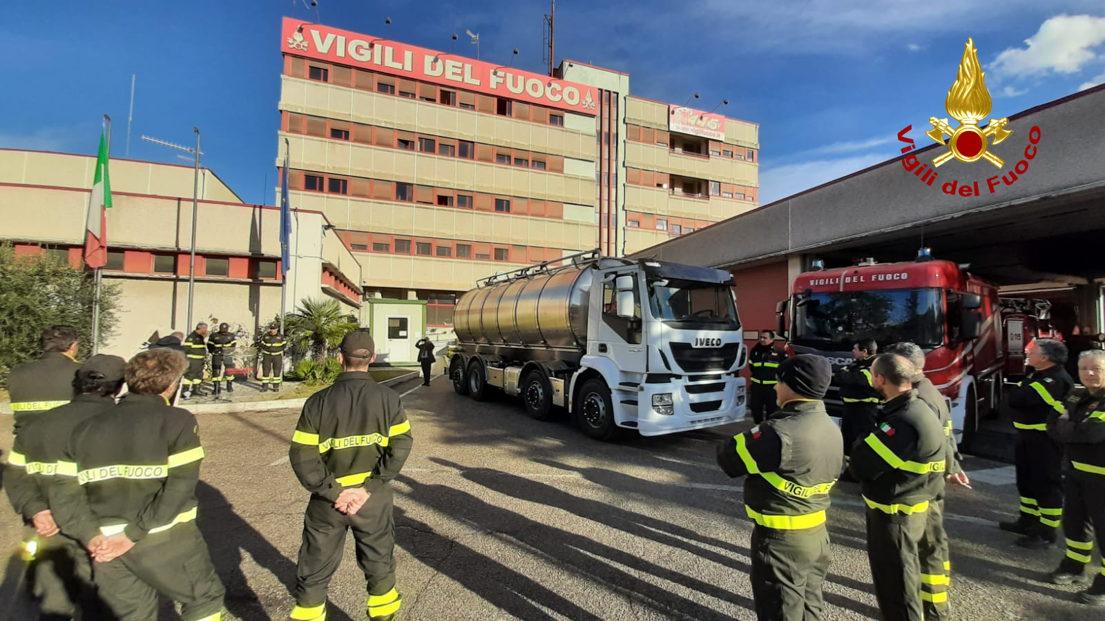 Vigili del fuoco: Conapo, tre anni fa l'istituzione della scuola nazionale  all'Aquila ma è ancora tutto fermo - AZ Informa